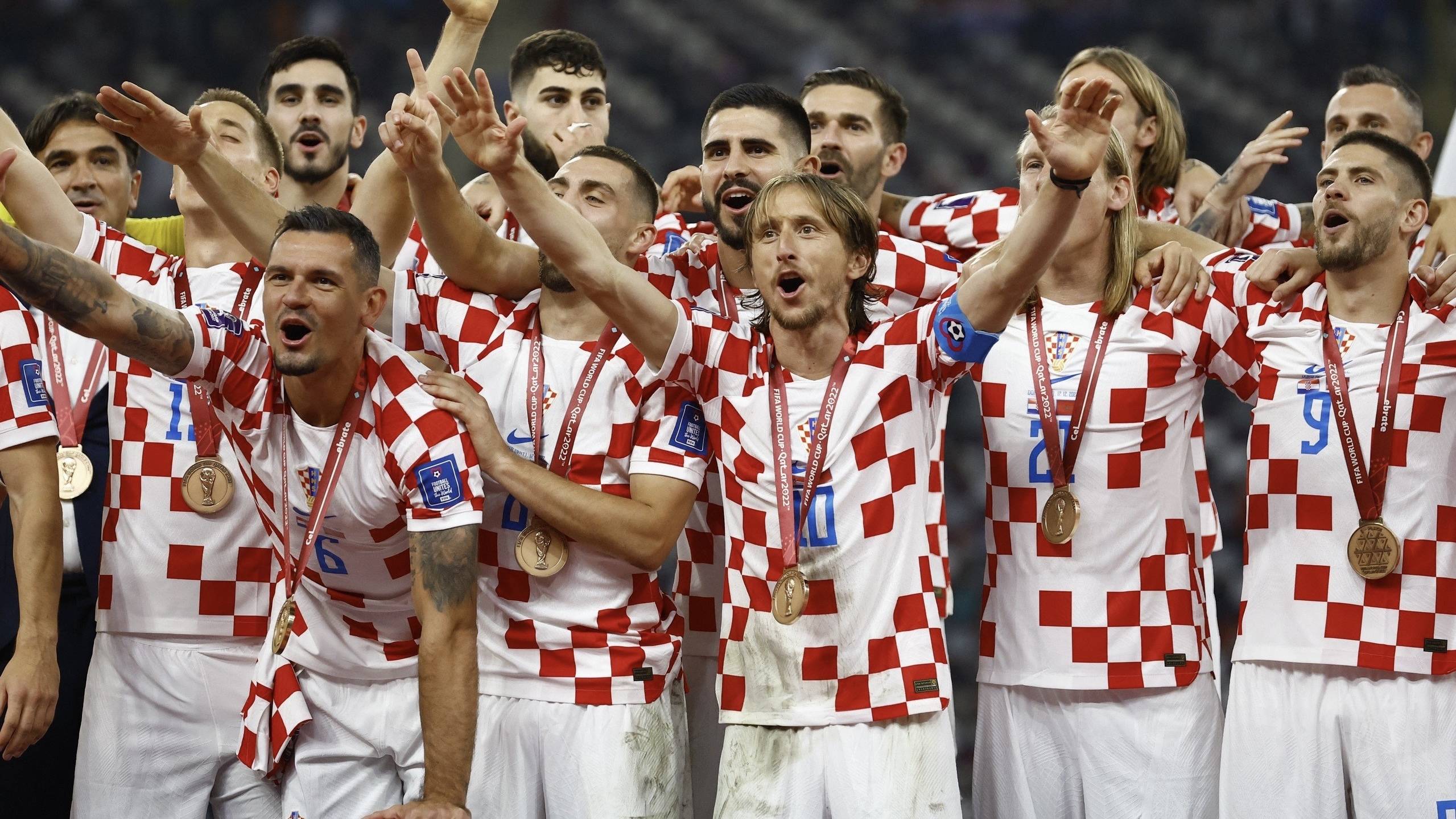 包含克罗地亚国家队欧国联小组赛出局，备战下一轮比赛的词条