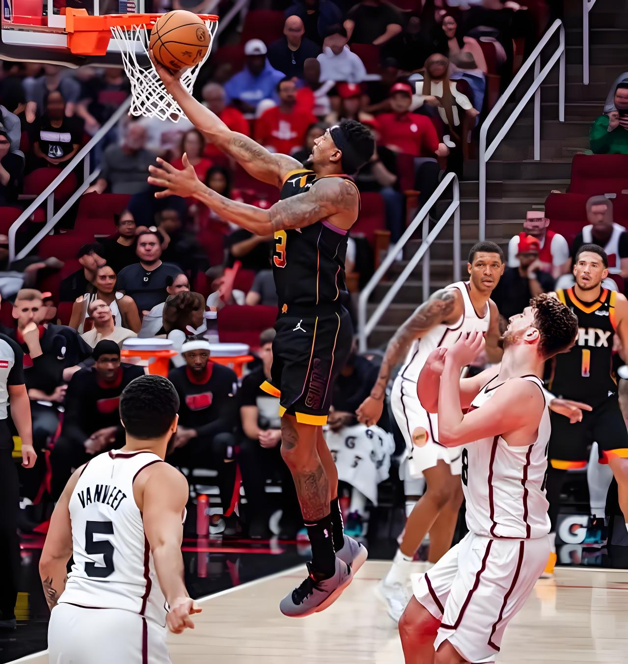 包含篮球联赛争夺激烈，球队实力浮动不定的词条