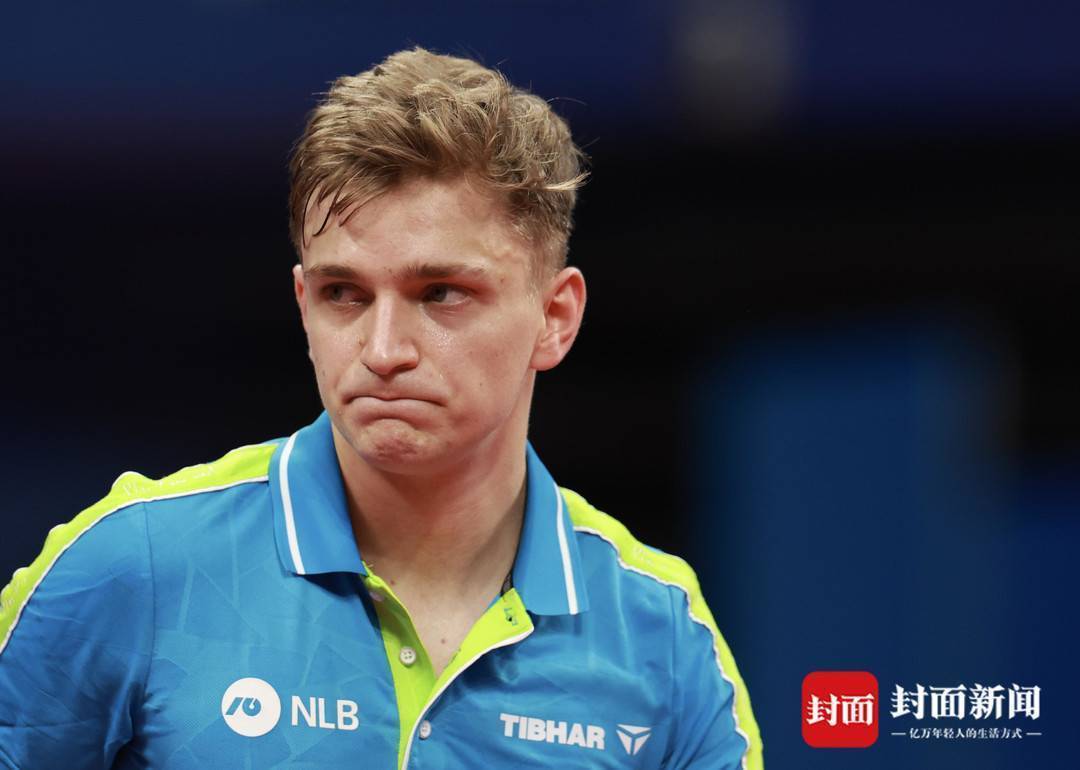 斯洛文尼亚队遗憾失利，小组赛告终