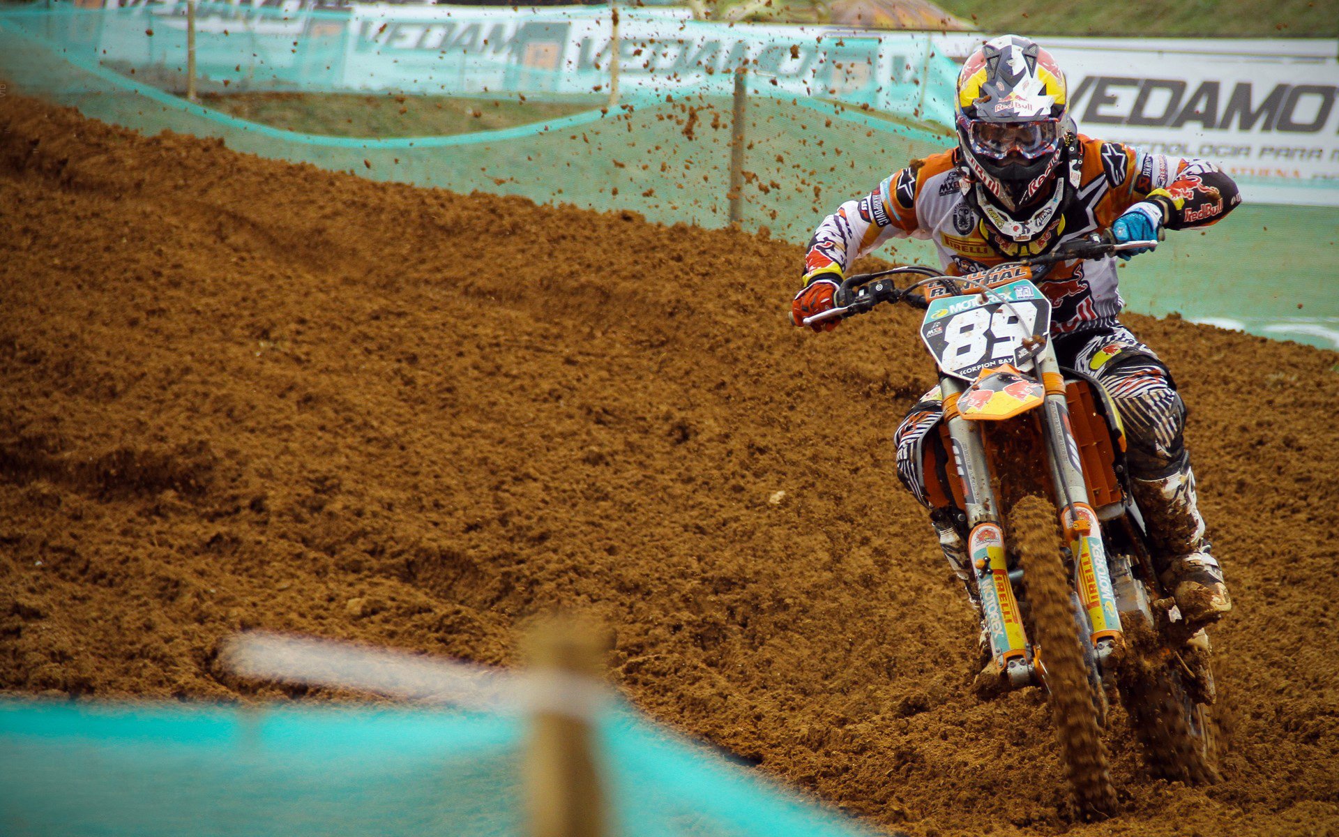 红牛二队惊天翻盘，诺里斯率队力压阿斯顿马丁